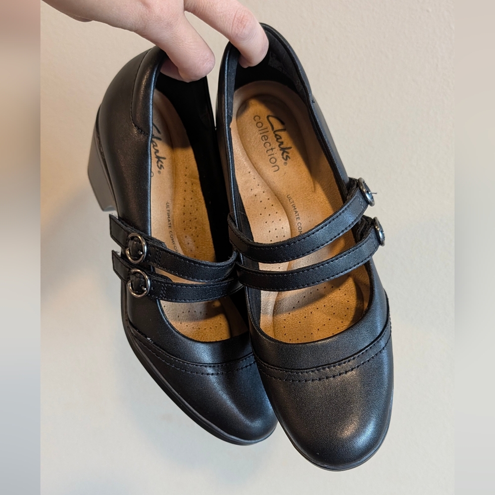 Clarks Emily2 Jane Pump